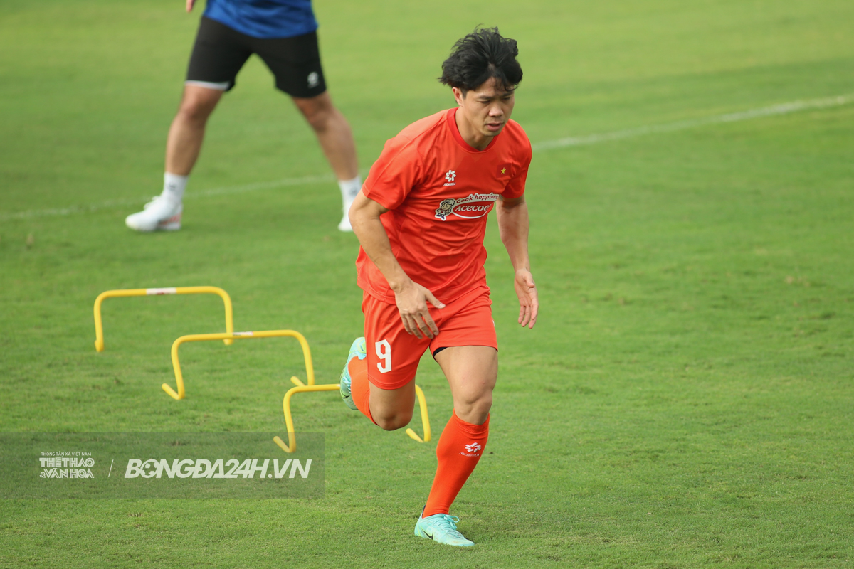 HLV Kim Sang Sik lấy ai ghi bàn vào lưới Malaysia 1