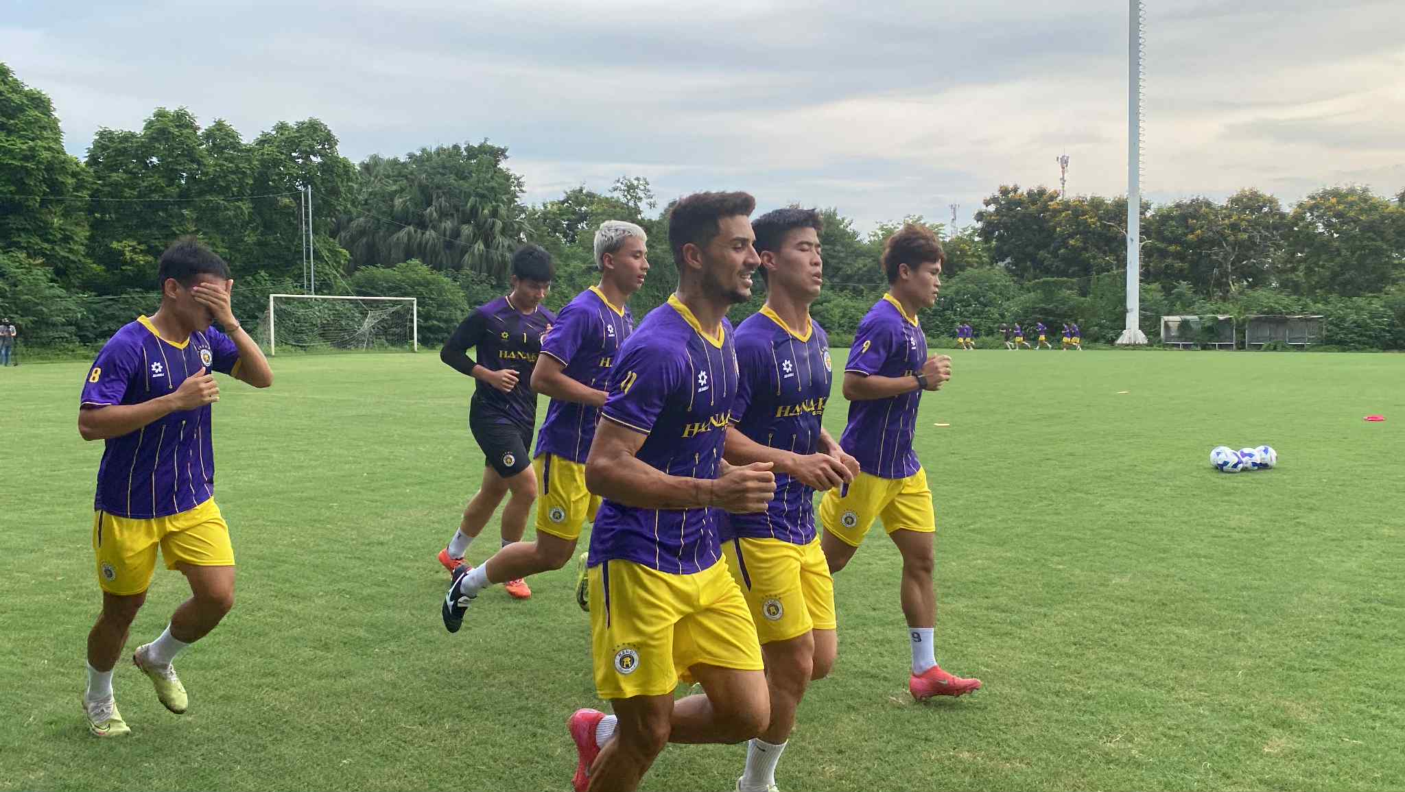 Học hỏi và giao tiếp